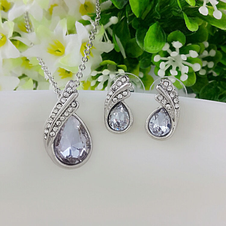 Fashion Simple Crystal Alloy Necklace Stud Earrings Set.Red or Purple
