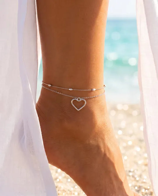 The Best Beach Anklets for Summer: Styles You Need Right Now