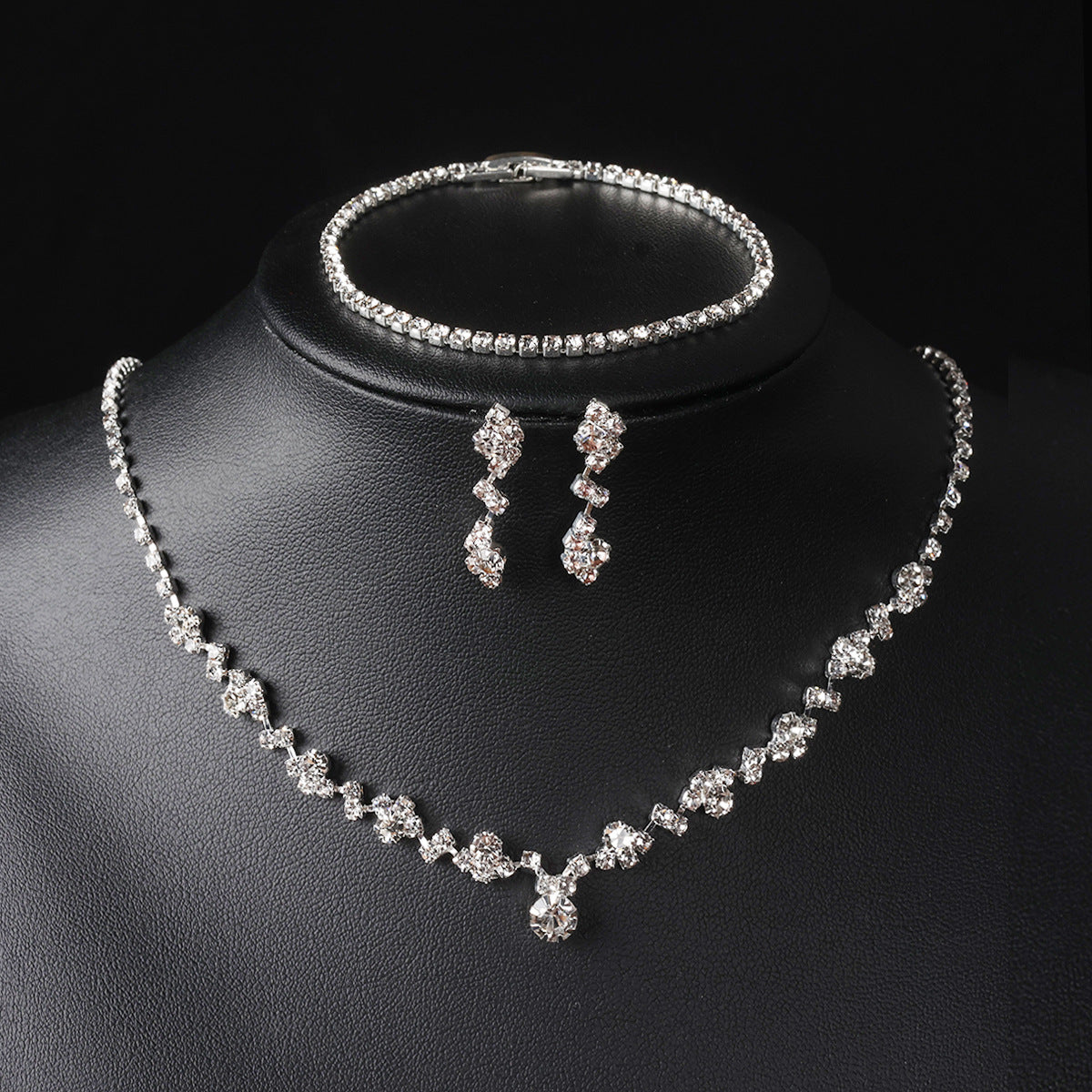Sweet Cross Jewelry Set For Women Featuring Rhinestones