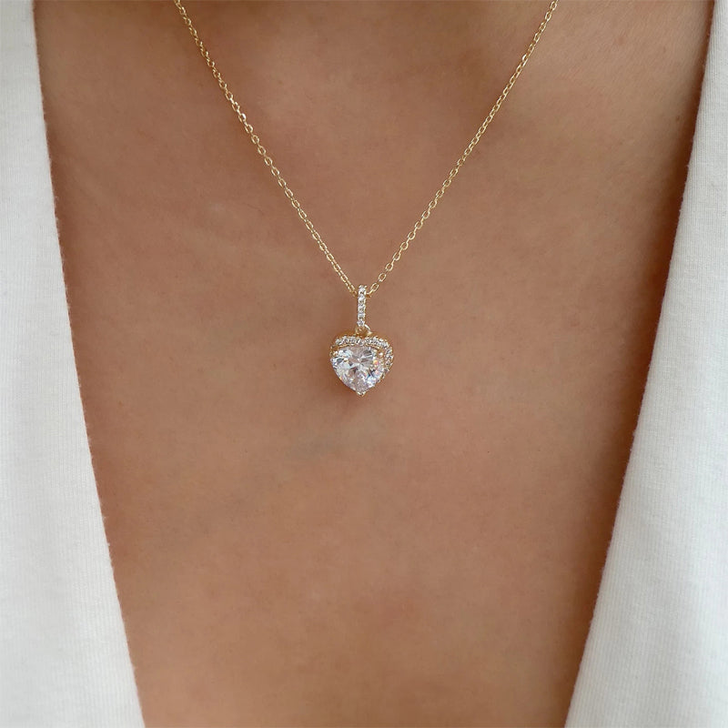 Simple Graceful Heart-Shaped Pendant Rhinestone Inlaid Chain Necklace