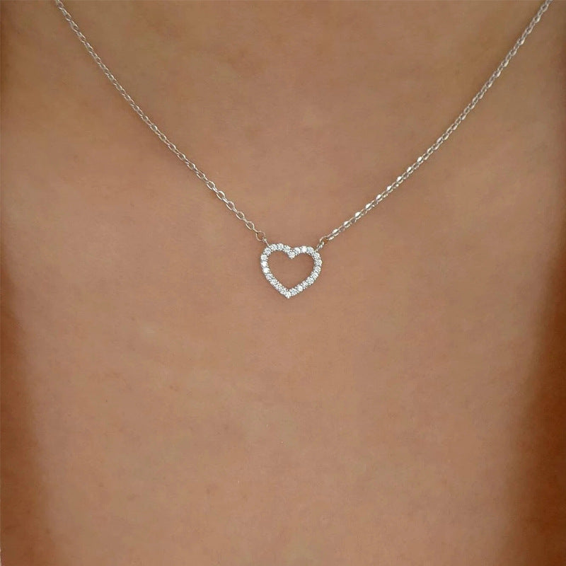 European And American Faux Diamond Heart Pendant
