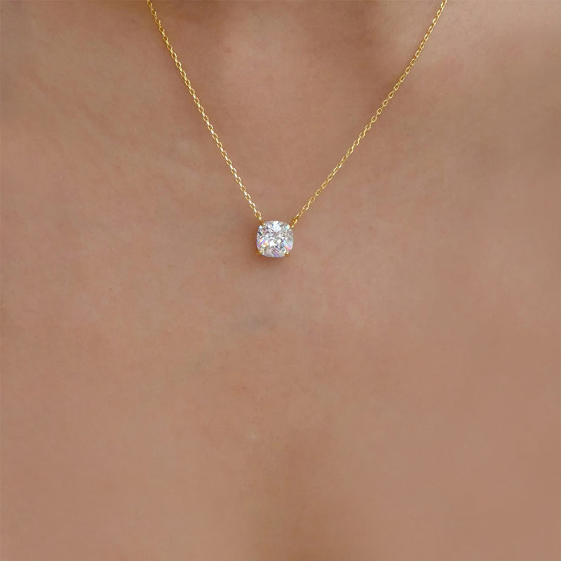 New! Fashion Round Faux Diamond