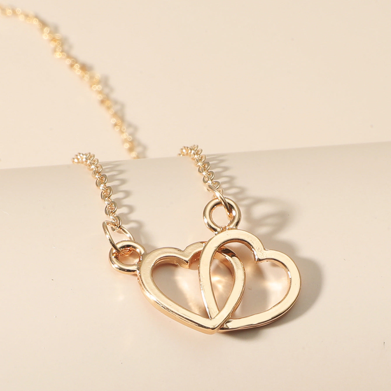 Interlocking Pendant Necklace Double Love Clavicle Heart Necklace