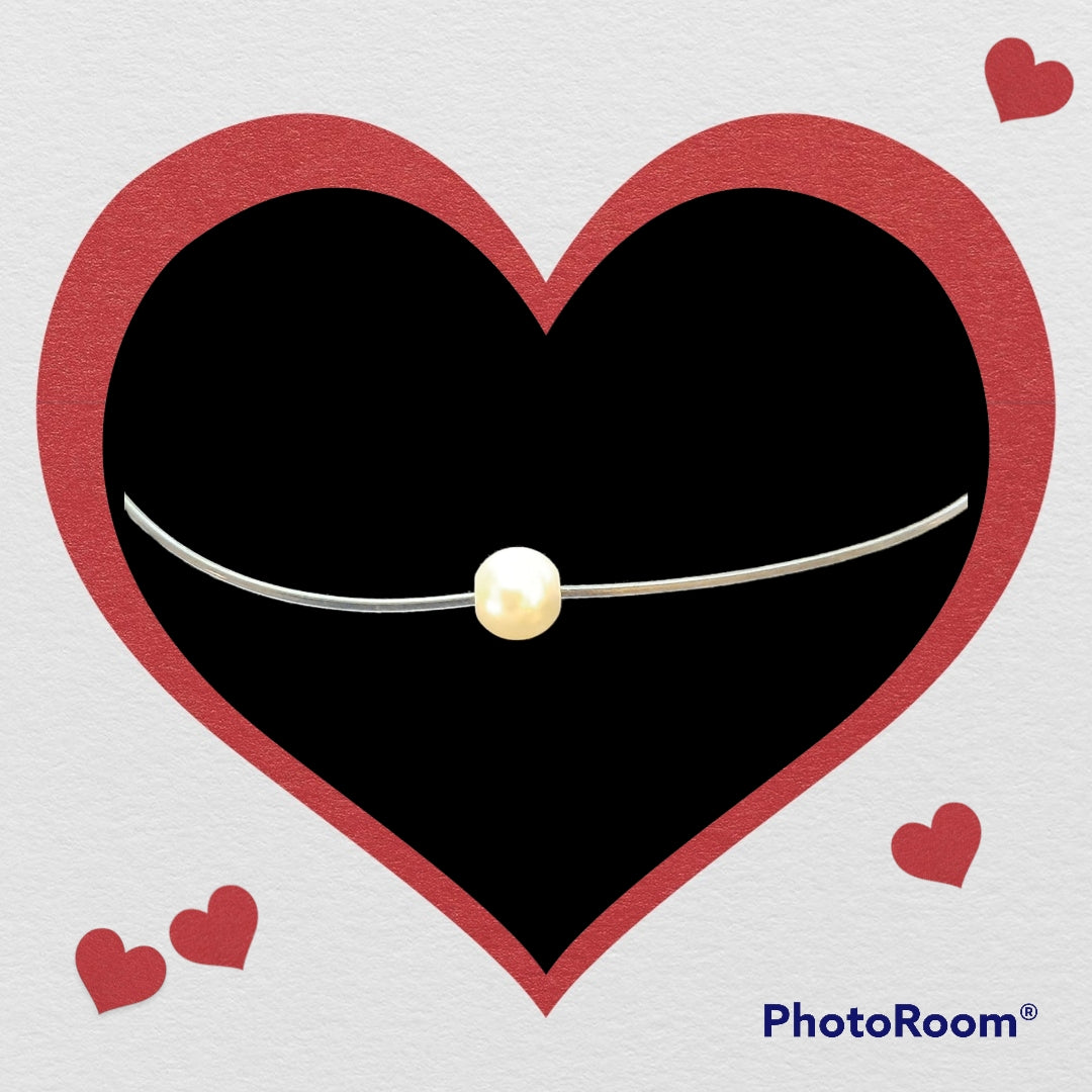 Illusion Solitaire Acrylic Pearl Choker